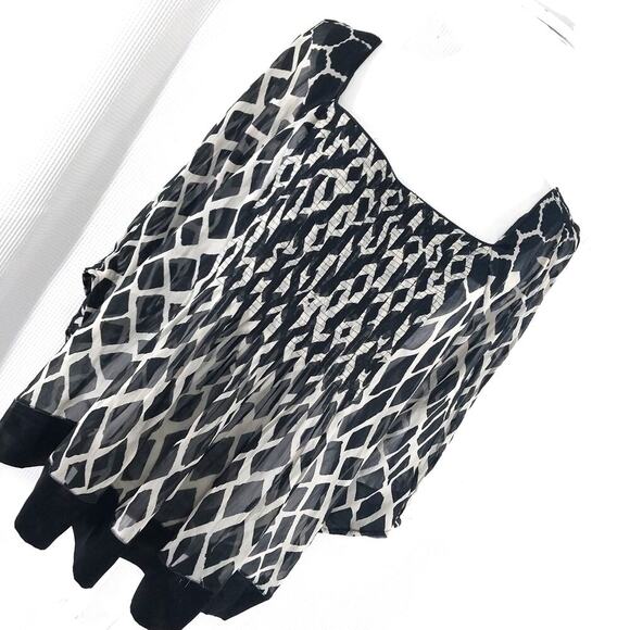 ICE! FLUTTERY, FLOWY BLACK & TAN RUCHED FRONT, SHEER CHIFFON TOP, BLOUSE! SZ L - Picture 8 of 8